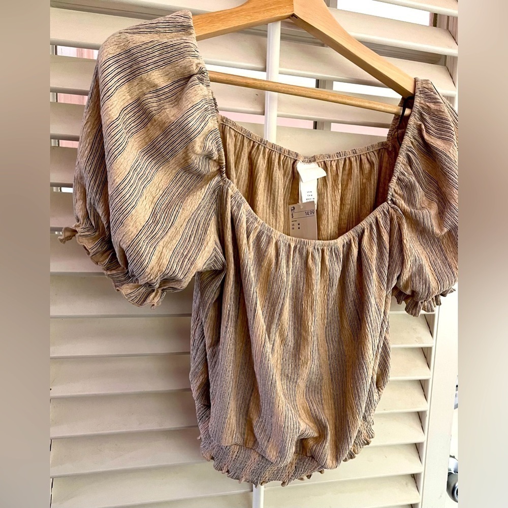 H&M Bardot off-shoulder or on top Sz M